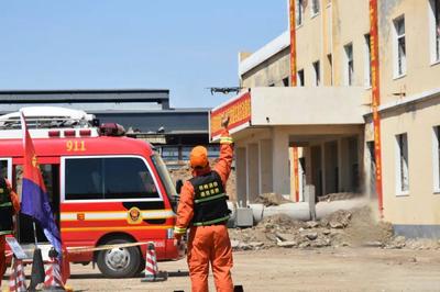 鐵嶺消防開展72小時不間斷地震救援實戰(zhàn)拉動演練 錘煉通信“生命線”的修復(fù)尖兵